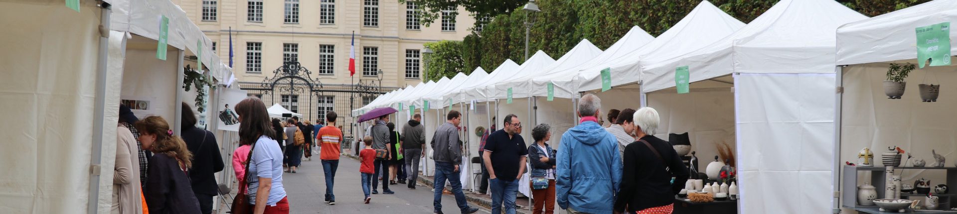 Appel à candidatures pour la biennale de « Terre de Sèvres », marché de céramique