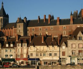 Sortie seniors : Val de Loire, musée de la faïencerie de Giens et château de la chasse et de la nature