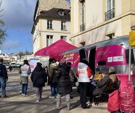 Bus AVC : les Sévriens  sensibilisés aux bons réflexes