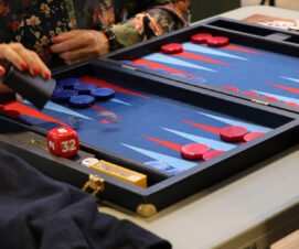 Le backgammon : l’histoire d’un jeu qui a parcouru les âges